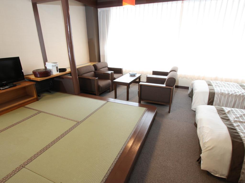 Misasa Royal Hotel Buitenkant foto